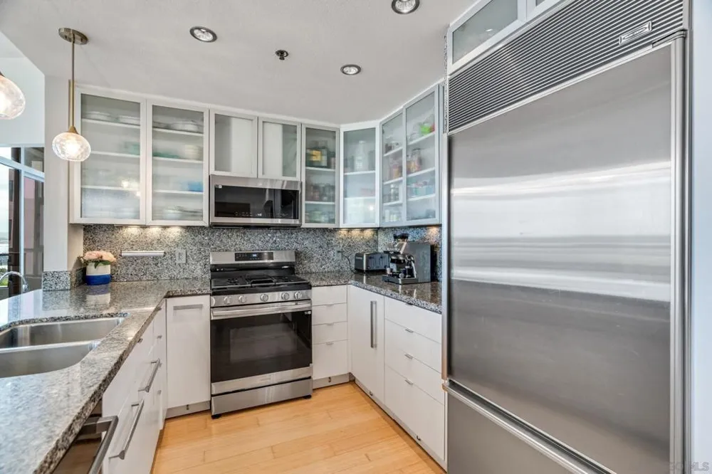 700 W Harbor Dr #705 San Diego, CA 92101