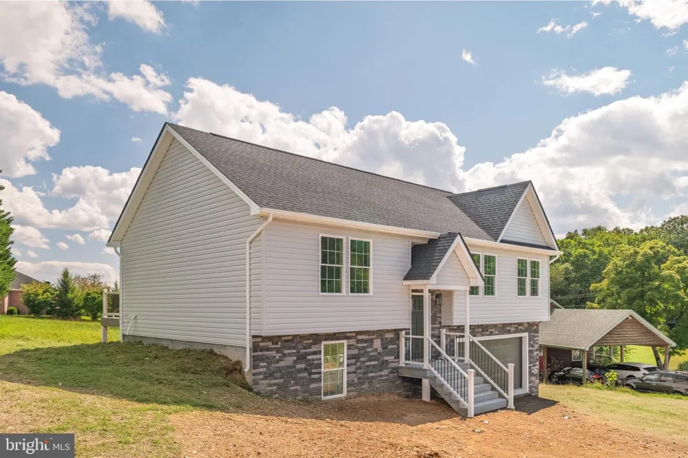 38 WATERVIEW DRIVE Capon Bridge, WV 26711