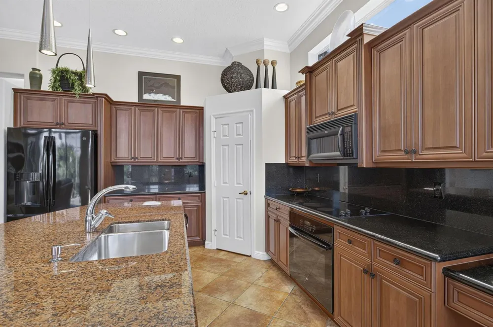 9902 Via Elegante Wellington, FL 33411