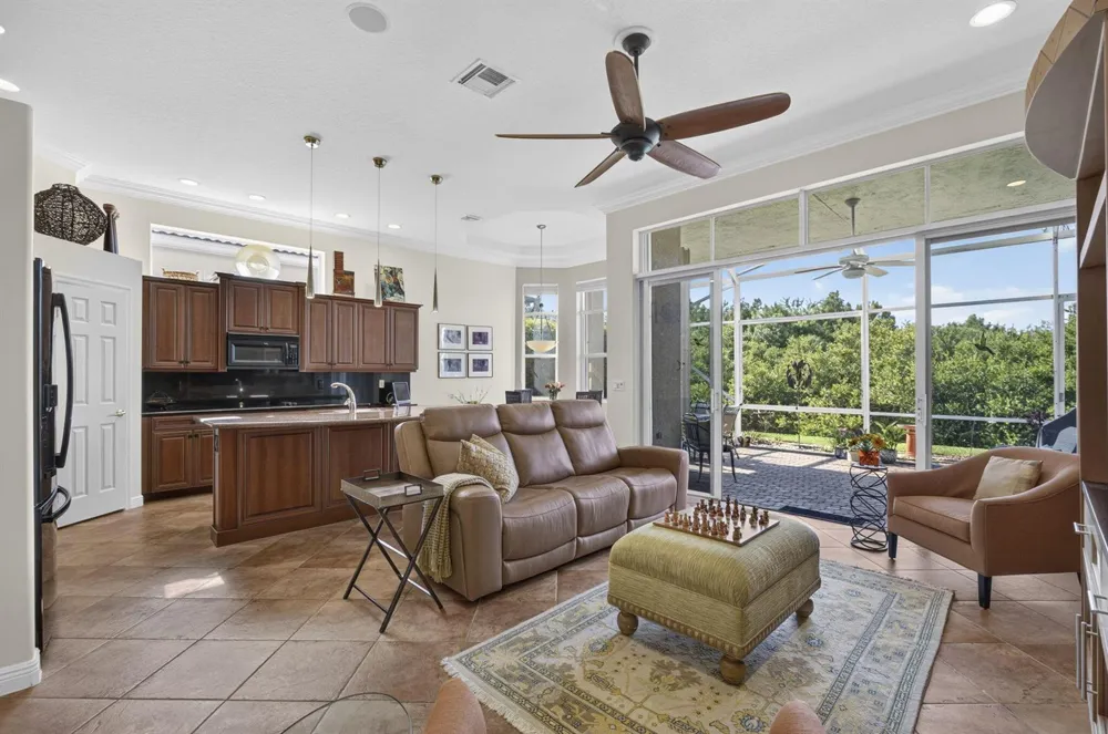 9902 Via Elegante Wellington, FL 33411