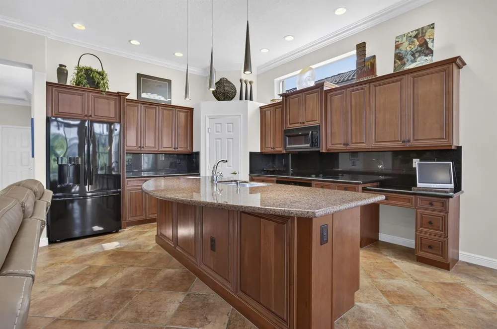 9902 Via Elegante Wellington, FL 33411