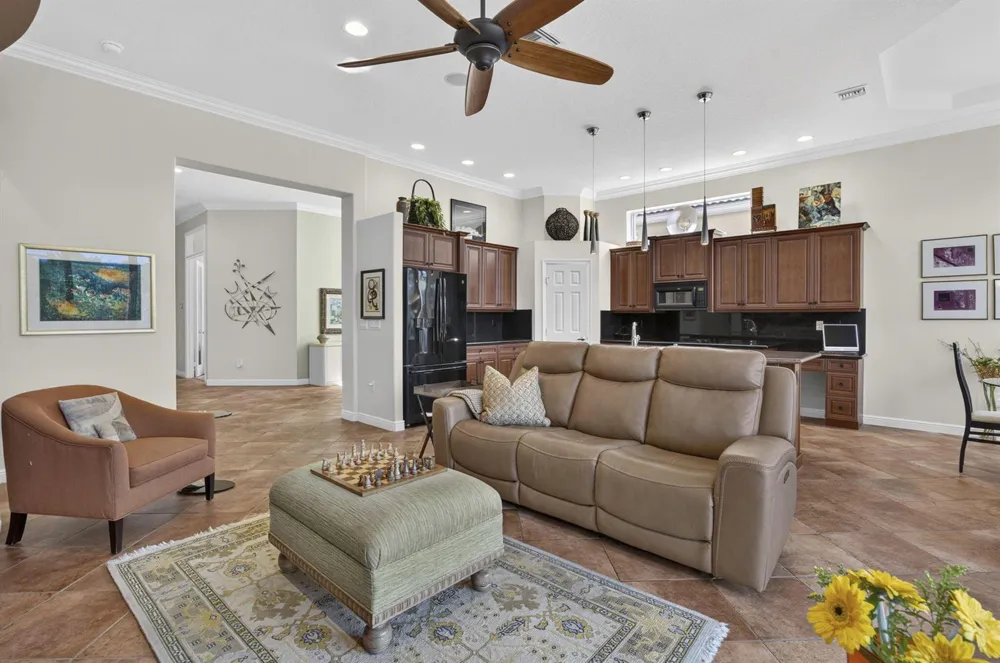 9902 Via Elegante Wellington, FL 33411