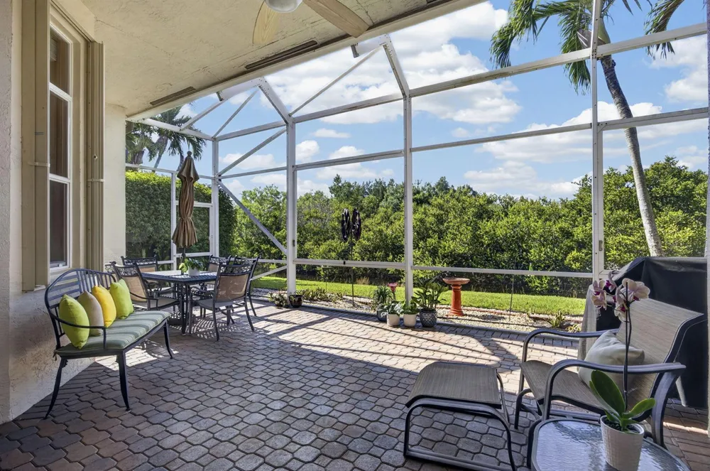 9902 Via Elegante Wellington, FL 33411