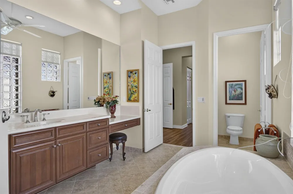 9902 Via Elegante Wellington, FL 33411