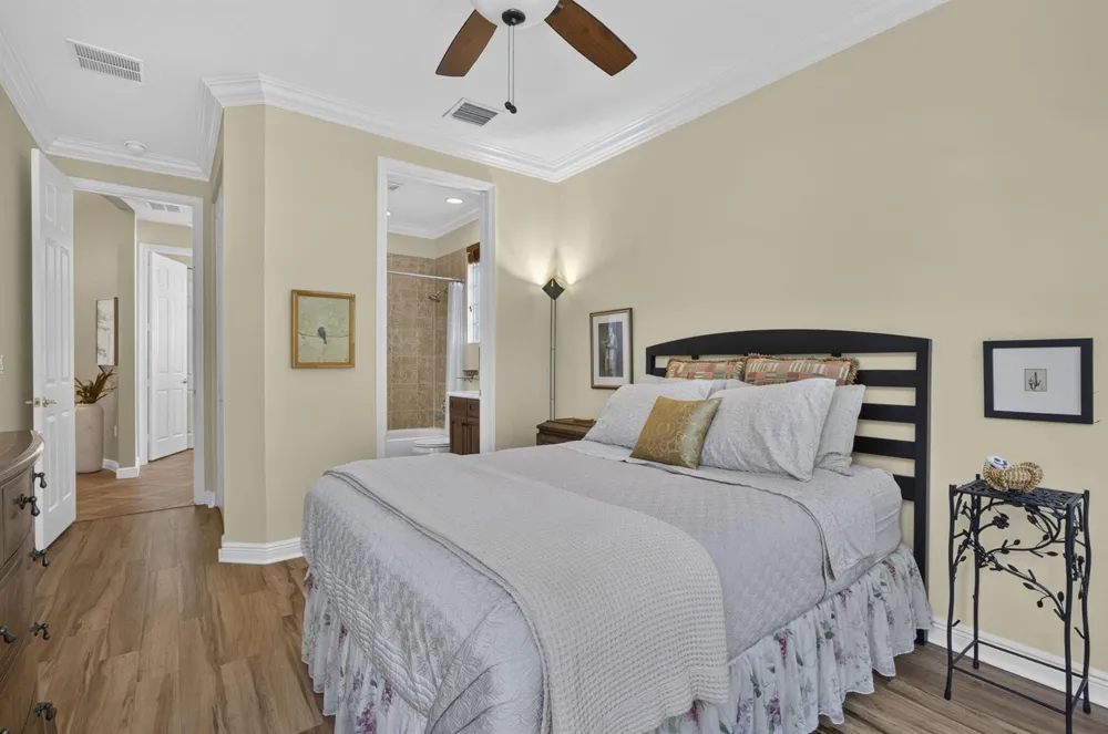 9902 Via Elegante Wellington, FL 33411