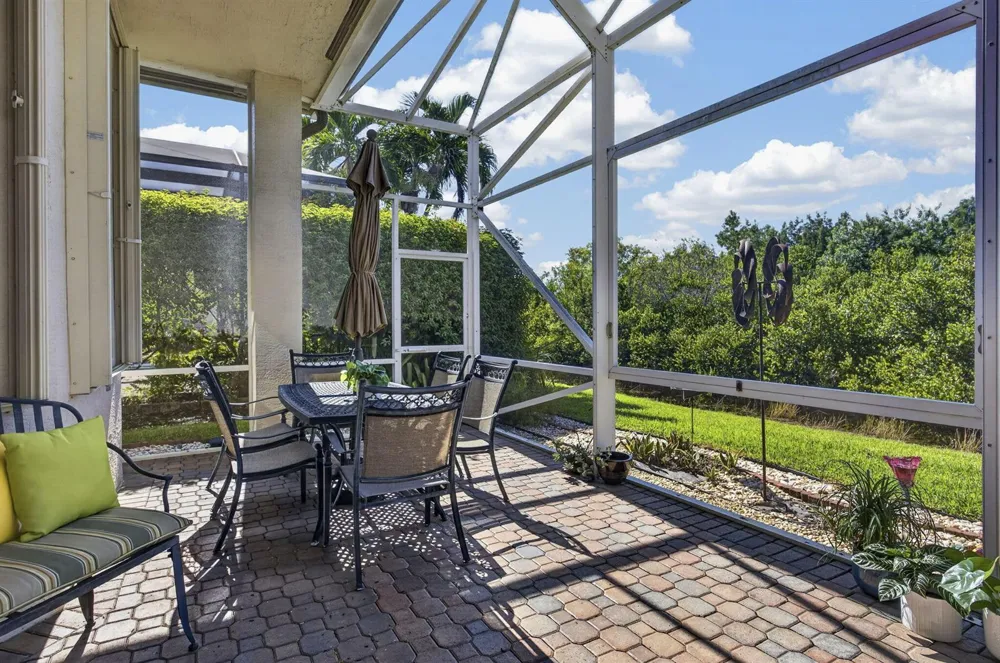 9902 Via Elegante Wellington, FL 33411