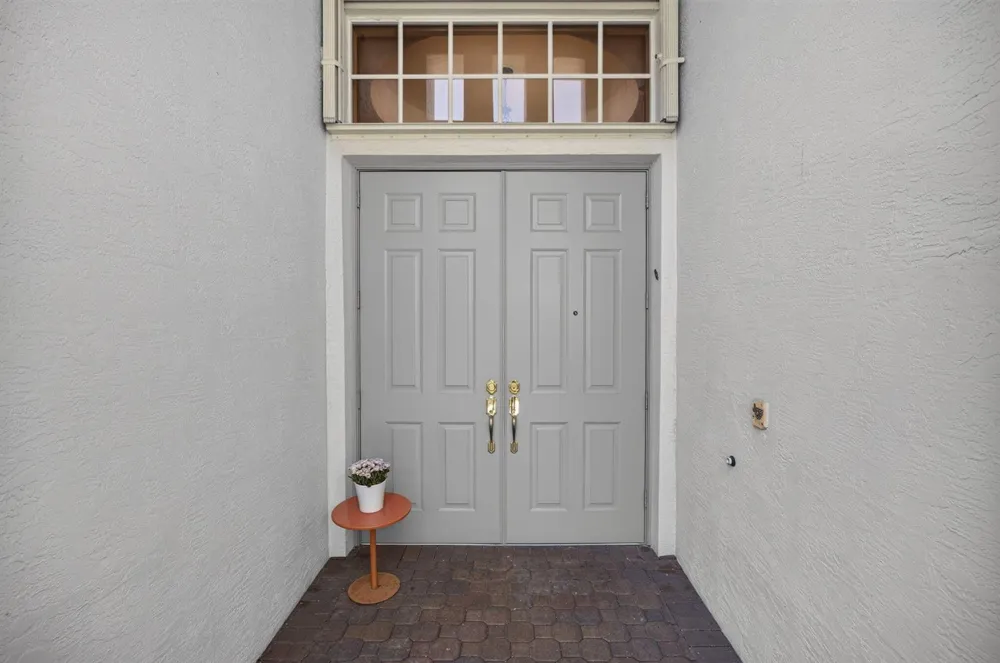 9902 Via Elegante Wellington, FL 33411