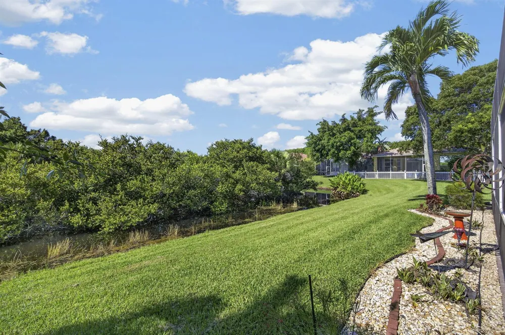 9902 Via Elegante Wellington, FL 33411