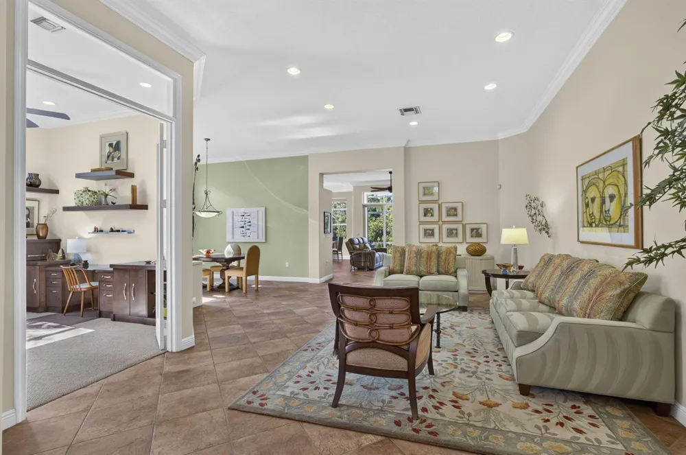 9902 Via Elegante Wellington, FL 33411