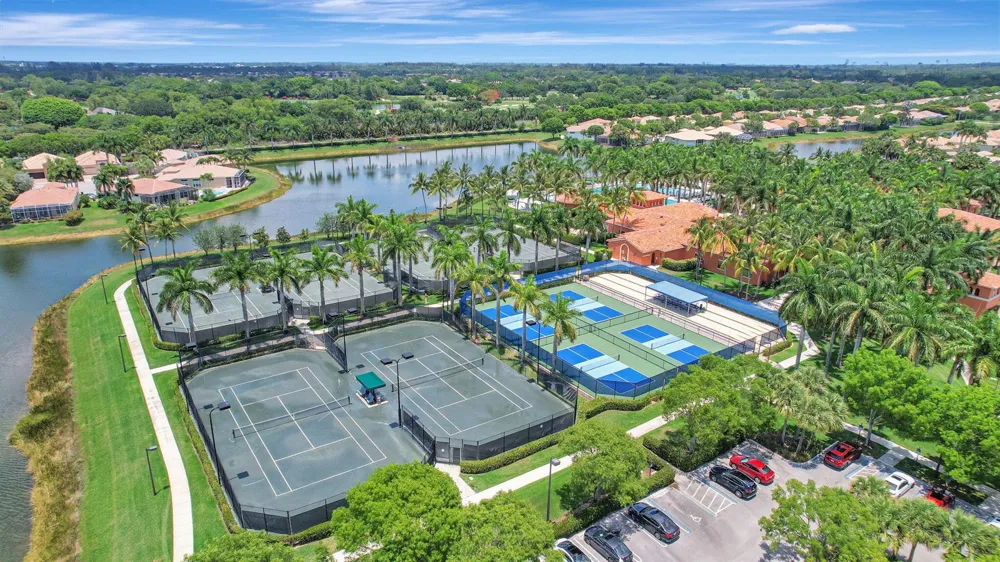 9902 Via Elegante Wellington, FL 33411