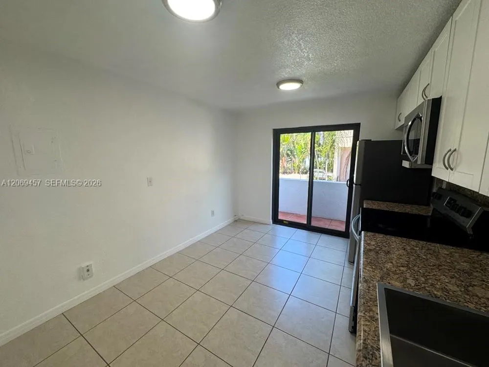 3011 SW 1st Ave #10 Miami, FL 33129