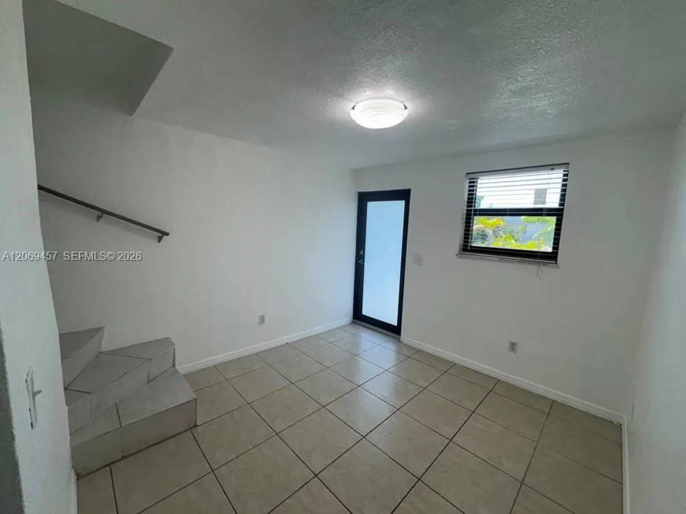 3011 SW 1st Ave #10 Miami, FL 33129