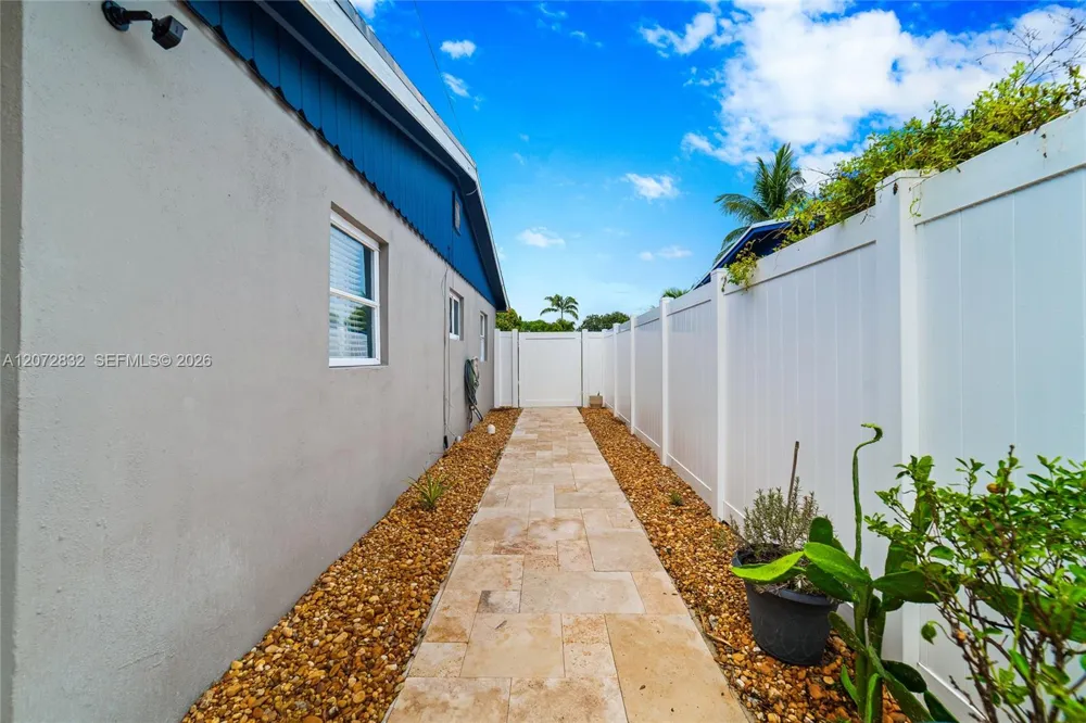 6750 Hope St Hollywood, FL 33024