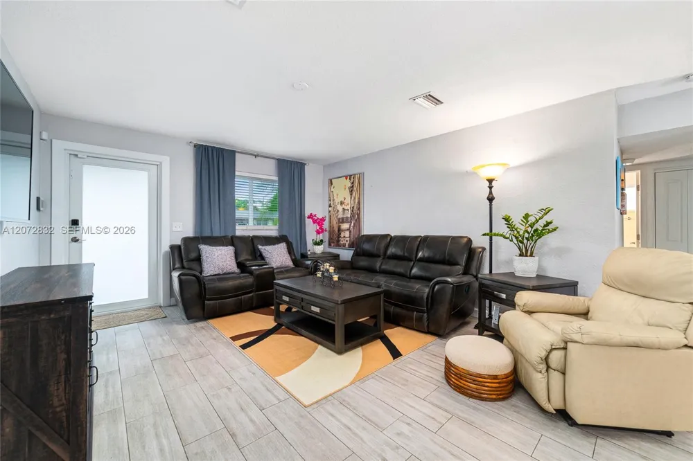 6750 Hope St Hollywood, FL 33024