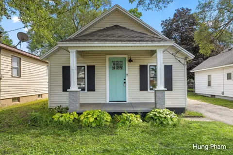 244 Himes Street SE