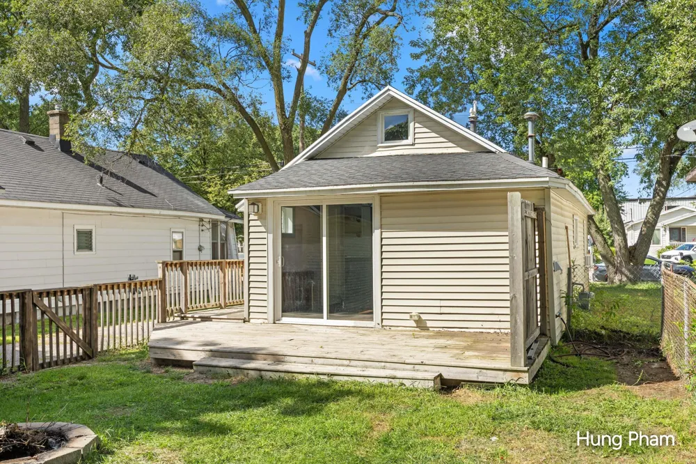 244 Himes Street SE Wyoming, MI 49548