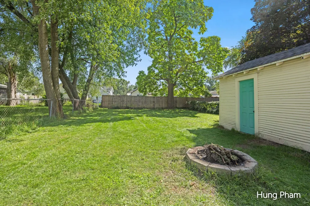 244 Himes Street SE Wyoming, MI 49548