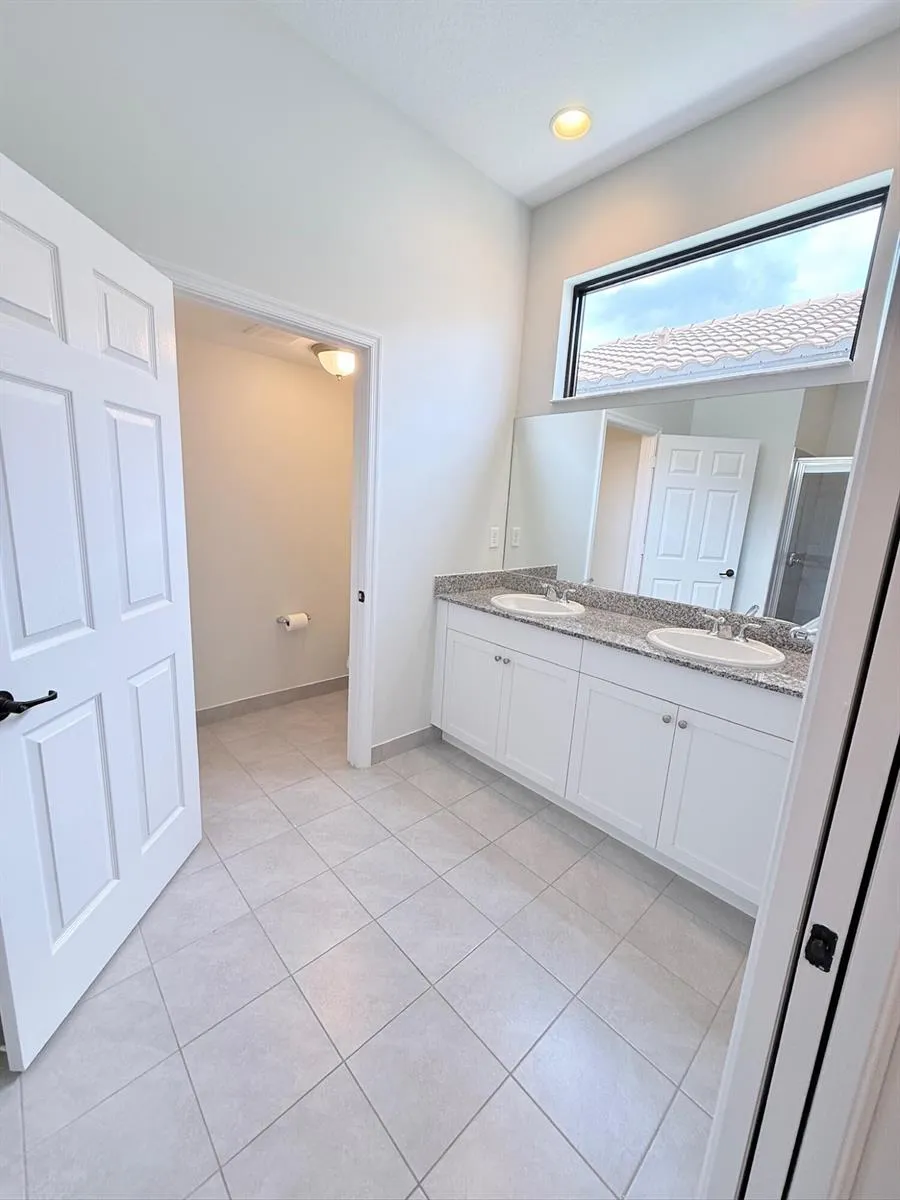 5489 Soria Avenue Ave Maria, FL 34142