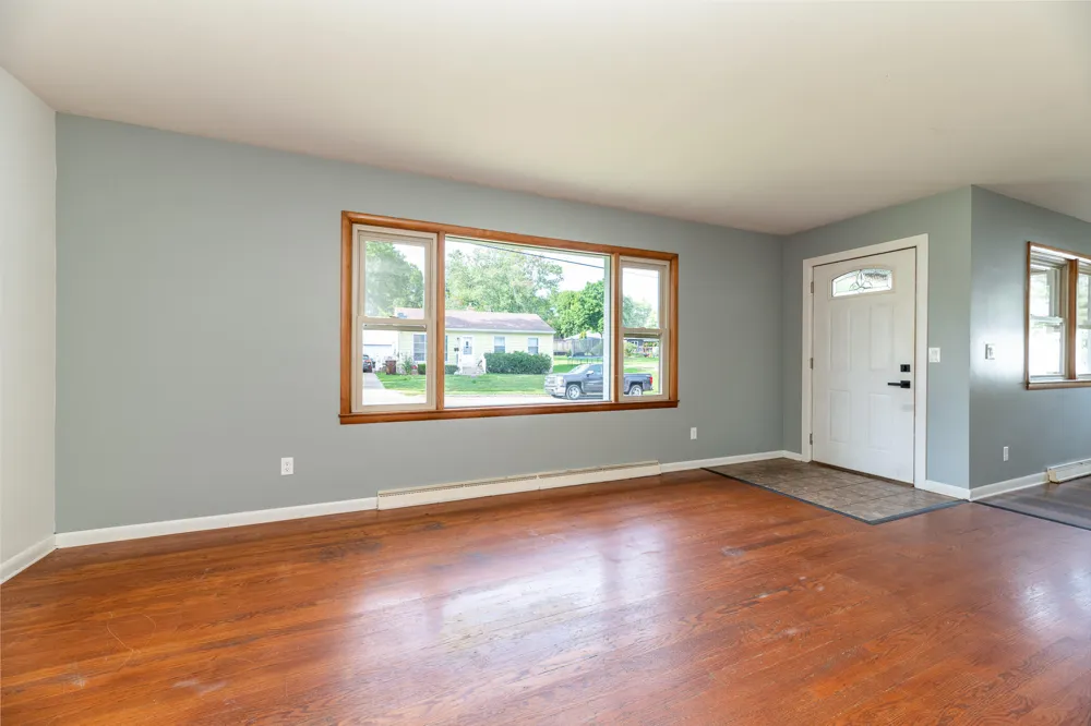 825 Forest Street Ionia, MI 48846