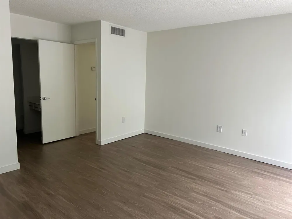 4108 Pine Island Road #108 Sunrise, FL 33351