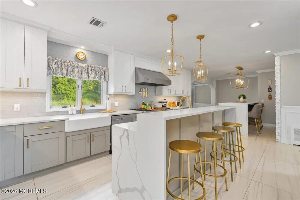 48 Lakeside Avenue Colts Neck, NJ 07722