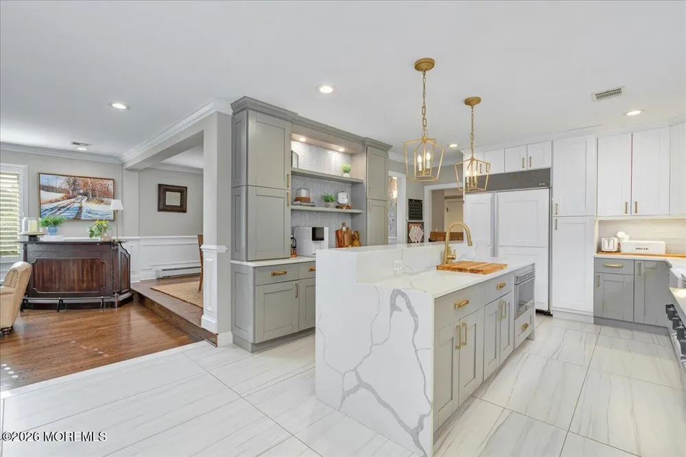 48 Lakeside Avenue Colts Neck, NJ 07722