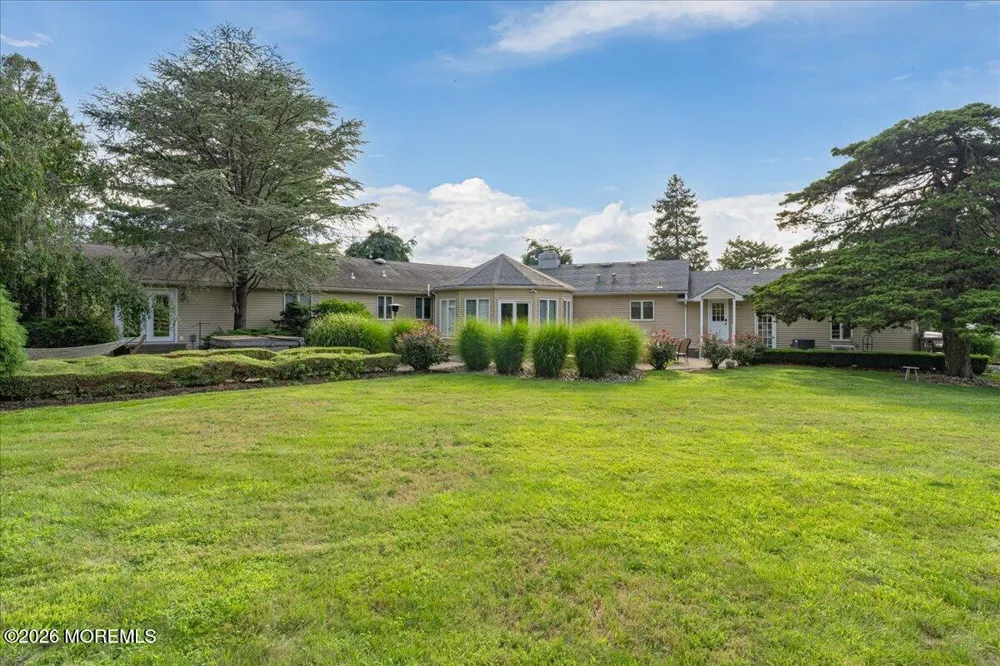 48 Lakeside Avenue Colts Neck, NJ 07722