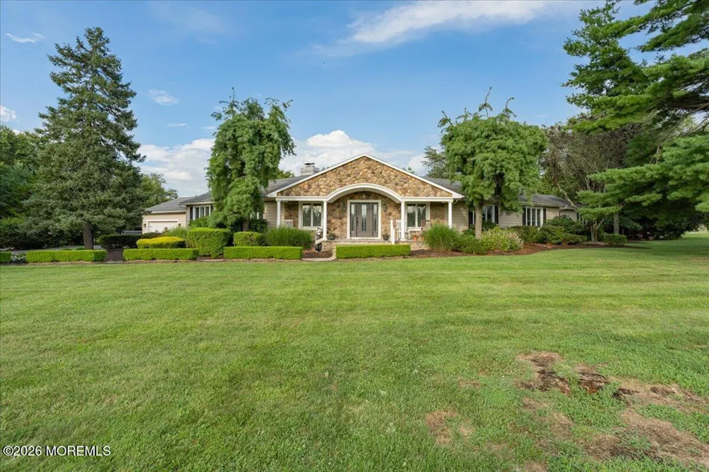 48 Lakeside Avenue Colts Neck, NJ 07722