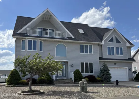 806 Spar Drive