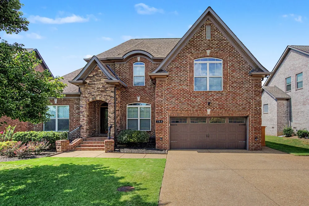 103 Shady Hollow Dr Mount Juliet, TN 37122