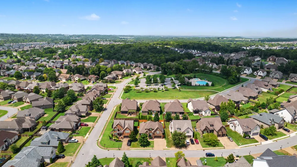103 Shady Hollow Dr Mount Juliet, TN 37122