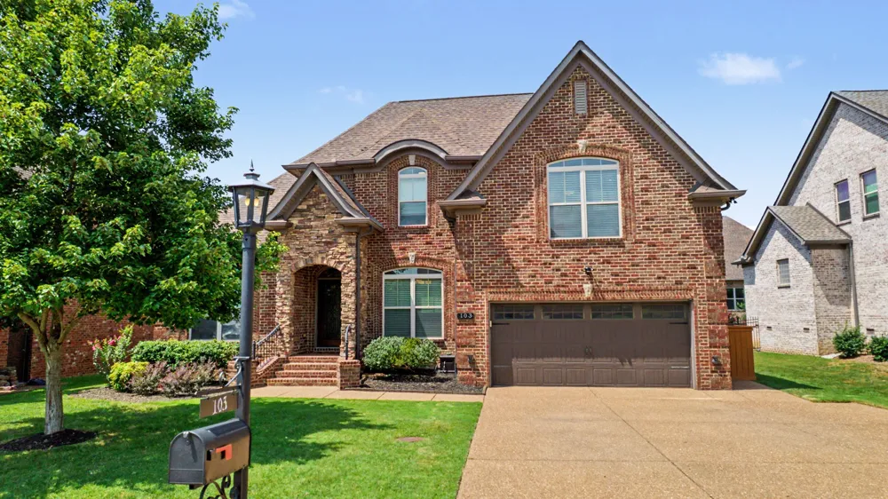 103 Shady Hollow Dr Mount Juliet, TN 37122