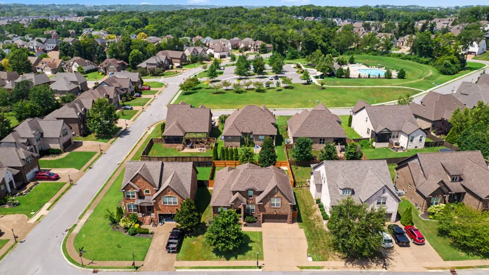 103 Shady Hollow Dr Mount Juliet, TN 37122
