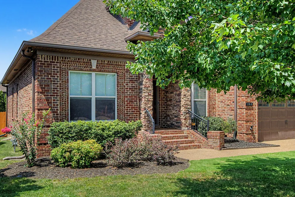 103 Shady Hollow Dr Mount Juliet, TN 37122