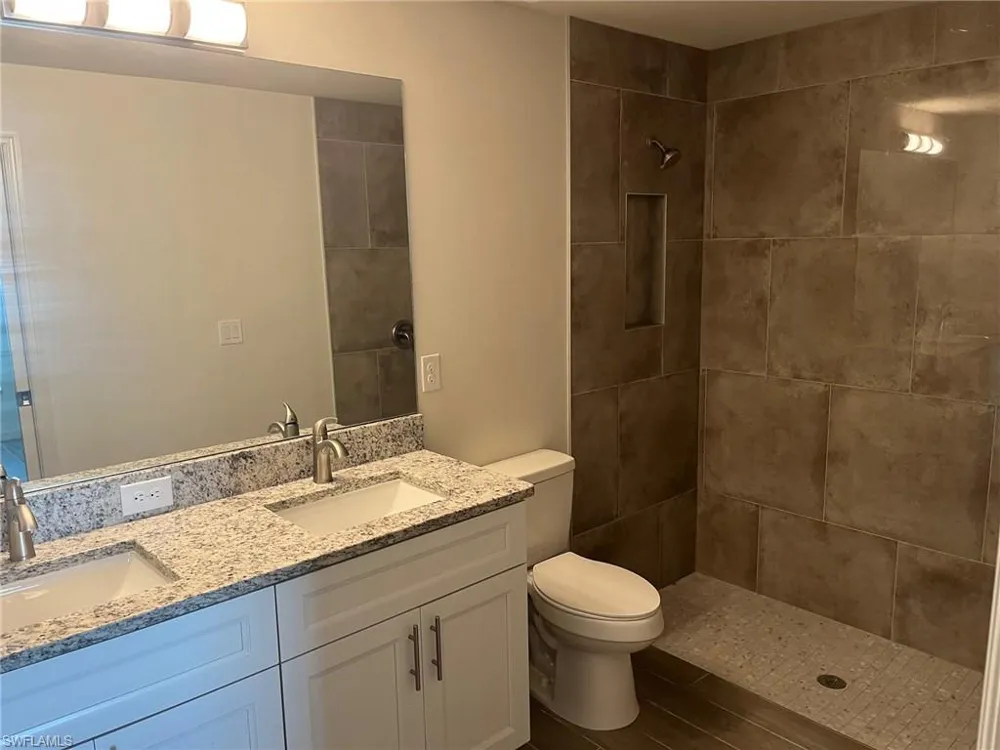 916 Andalusia Boulevard Cape Coral, FL 33909