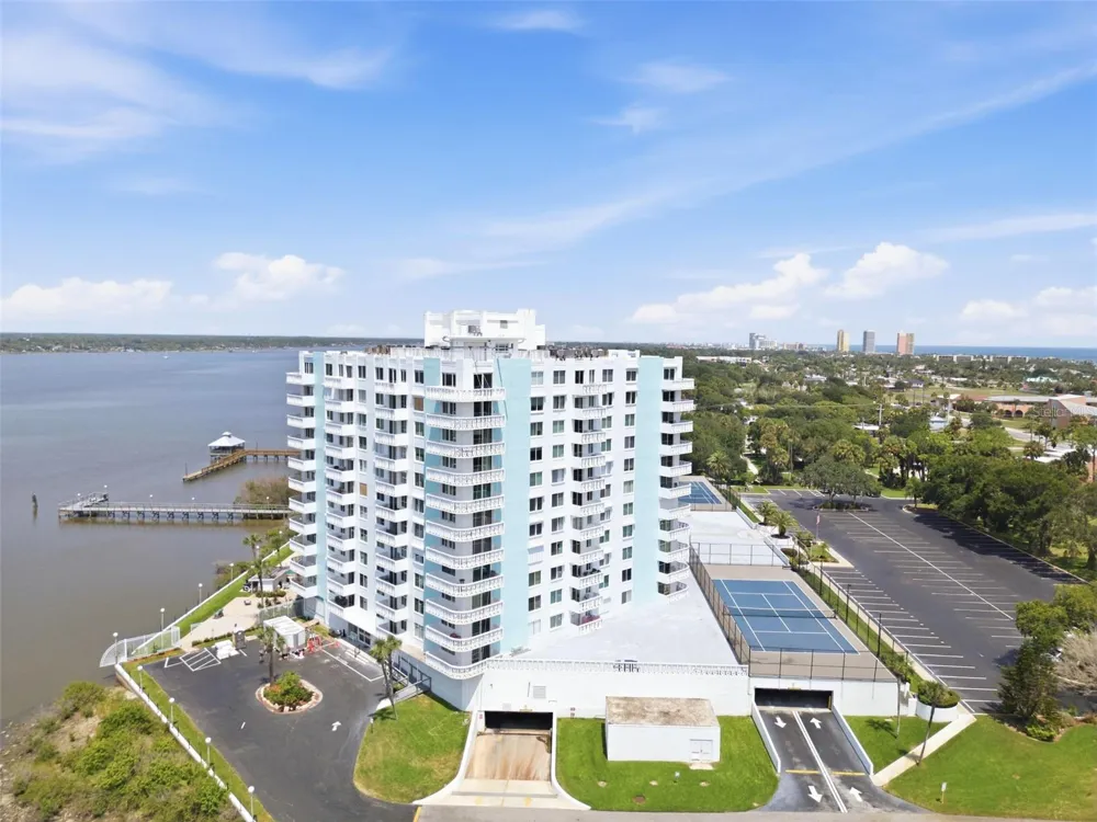 935 HALIFAX AVENUE #604 Daytona Beach, FL 32118