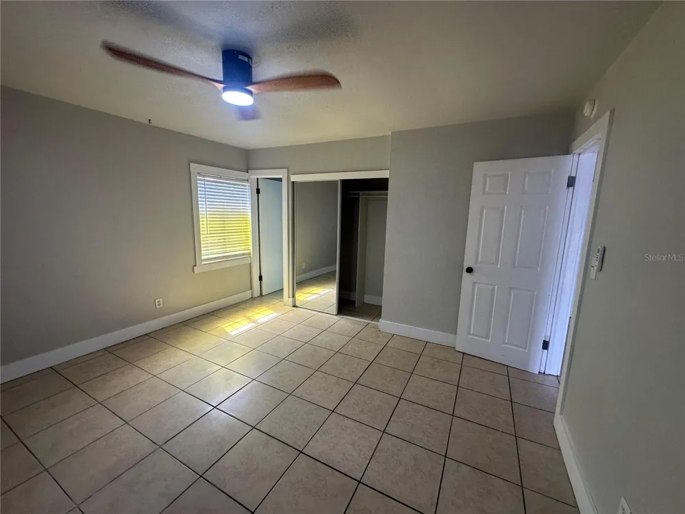 330 20TH AVENUE S #LOWER St Petersburg, FL 33705