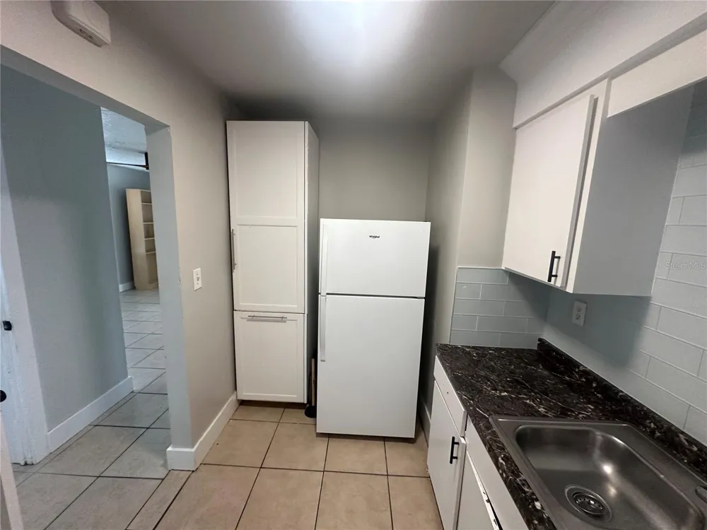 330 20TH AVENUE S #LOWER St Petersburg, FL 33705