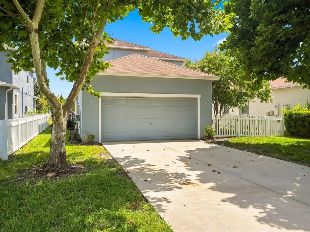 21213 PASSIVE PORCH DRIVE Land O Lakes, FL 34637
