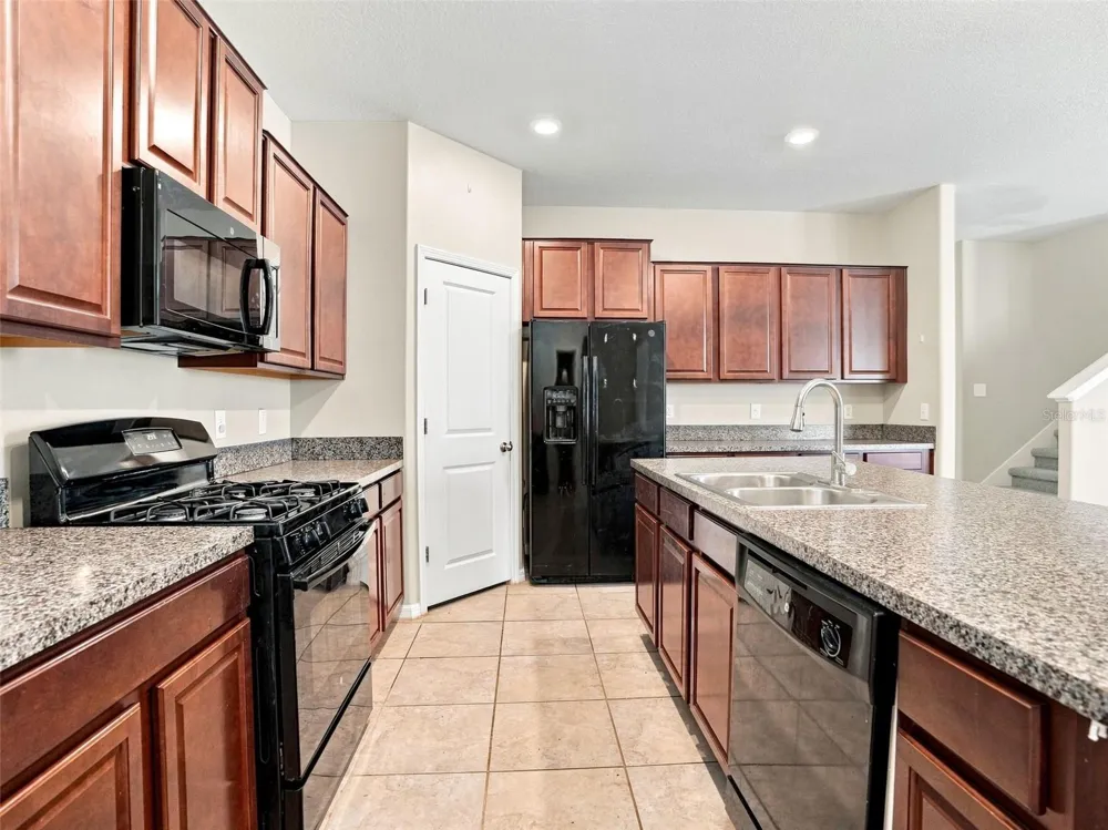 21213 PASSIVE PORCH DRIVE Land O Lakes, FL 34637
