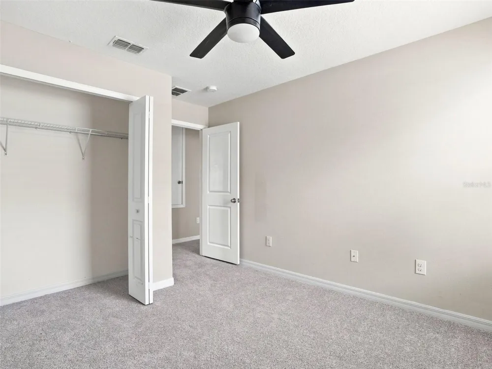 21213 PASSIVE PORCH DRIVE Land O Lakes, FL 34637