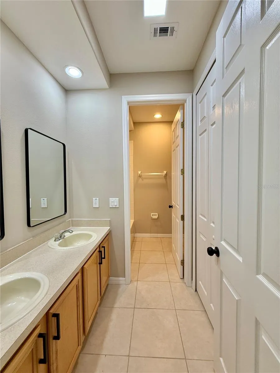 547 TERRACE SPRING DRIVE Orlando, FL 32828
