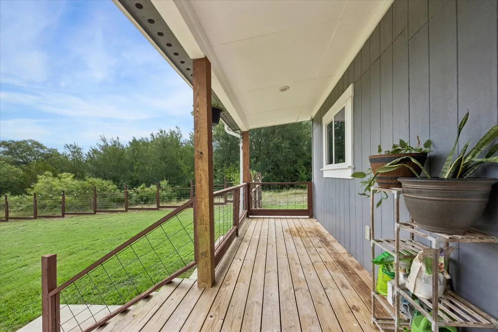 730 Spoke Hollow Road Lockhart, TX 78644