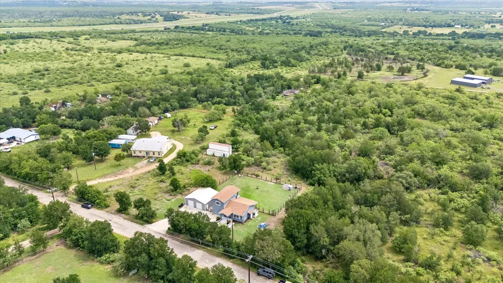 730 Spoke Hollow Road Lockhart, TX 78644