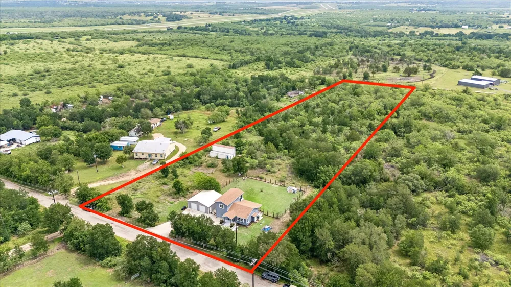 730 Spoke Hollow Road Lockhart, TX 78644