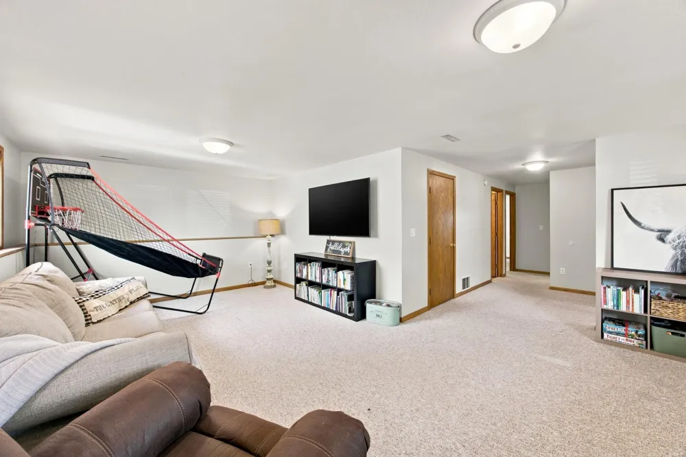 426 17th Street E West Fargo, ND 58078