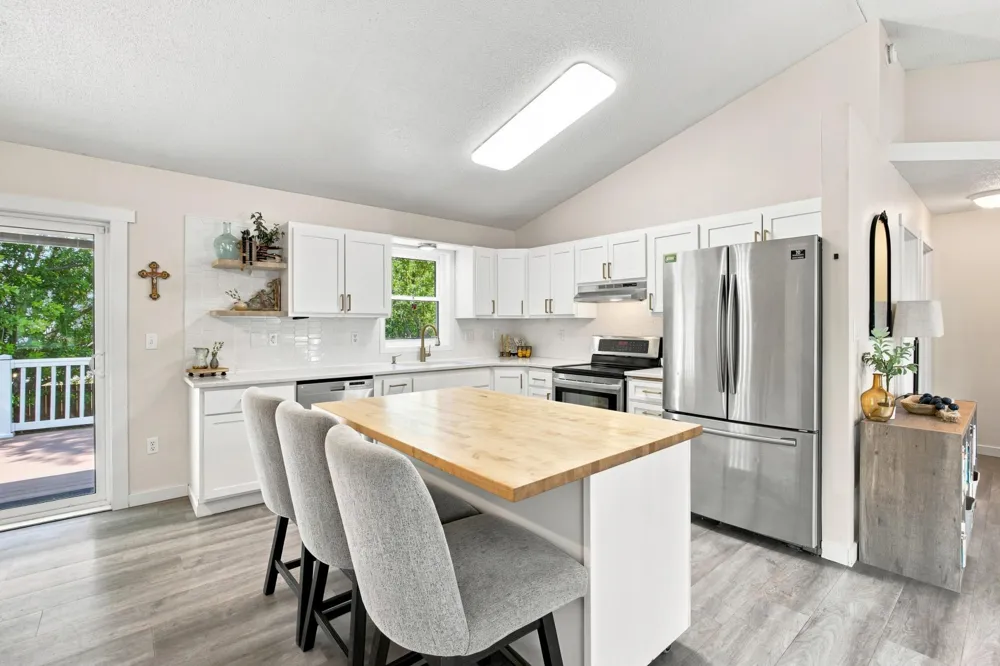 426 17th Street E West Fargo, ND 58078