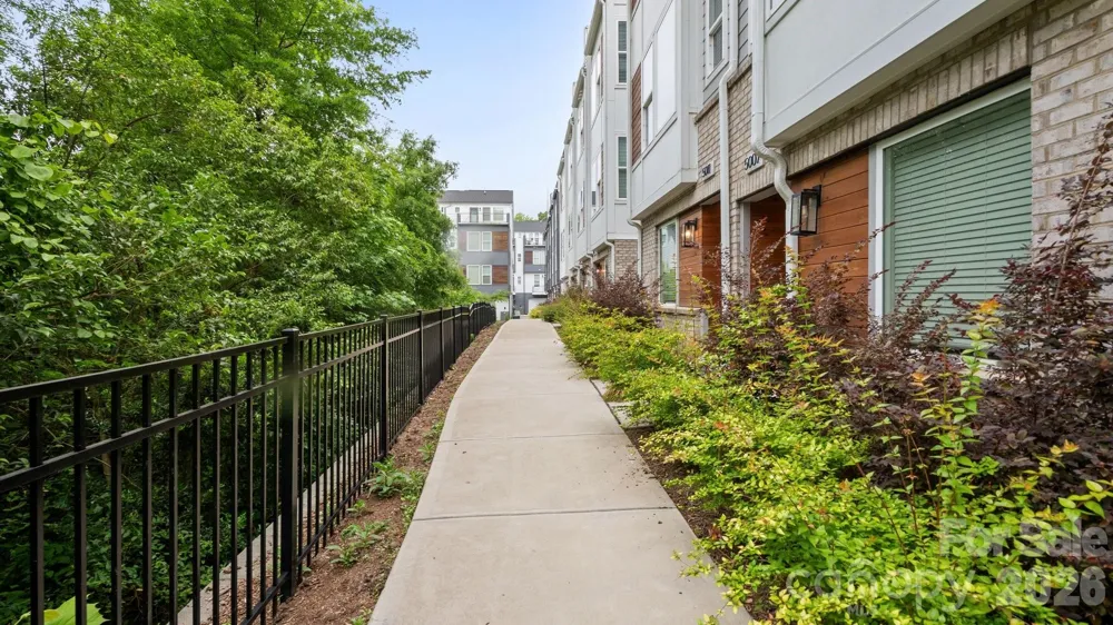 5003 York Park Lane Charlotte, NC 28217
