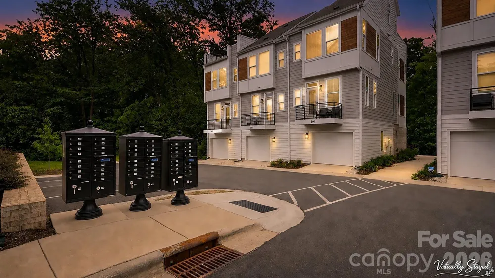 5003 York Park Lane Charlotte, NC 28217