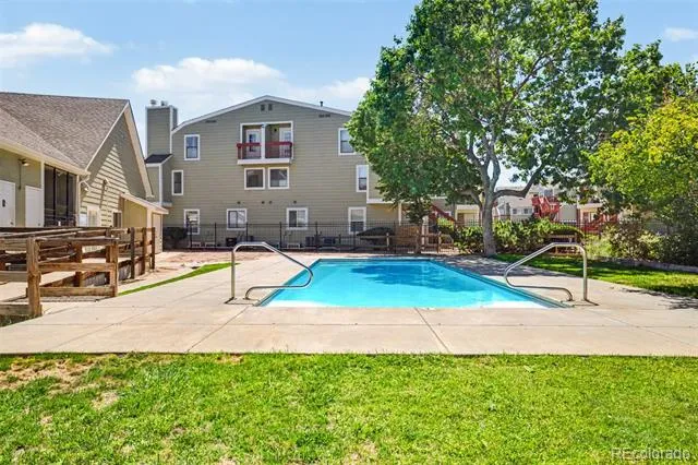 960 S Dawson Way #1 Aurora, CO 80012